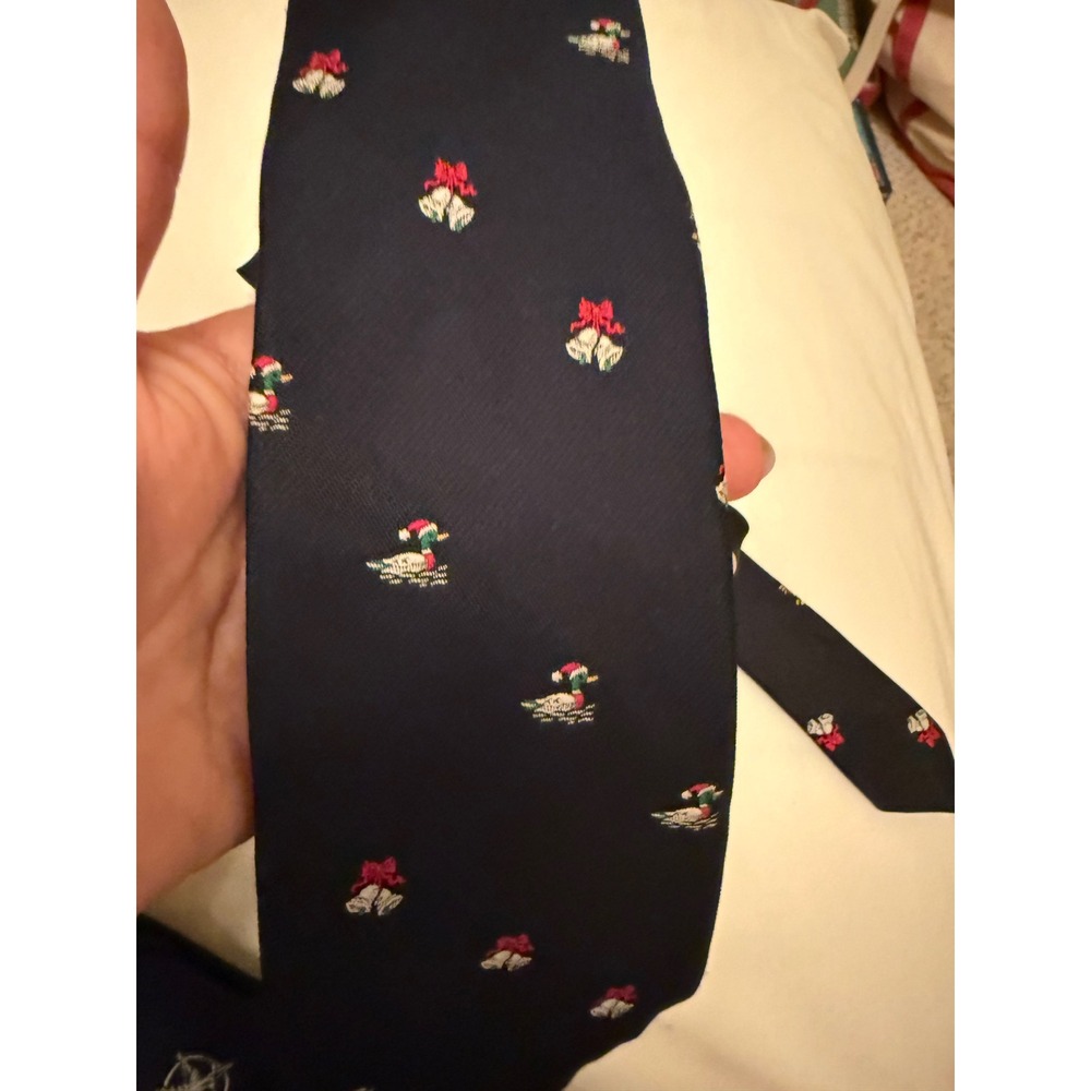 John Wanamaker Mens Christmas Tie Navy Blue Mallard Duck Santa Hat Silver Bells